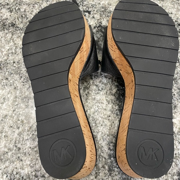 Michael Kors Wedges Size 7-1/2 - Picture 5 of 5